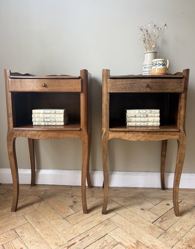 Pair french mid - of,