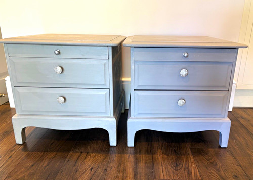 Grey painted wooden - grey,